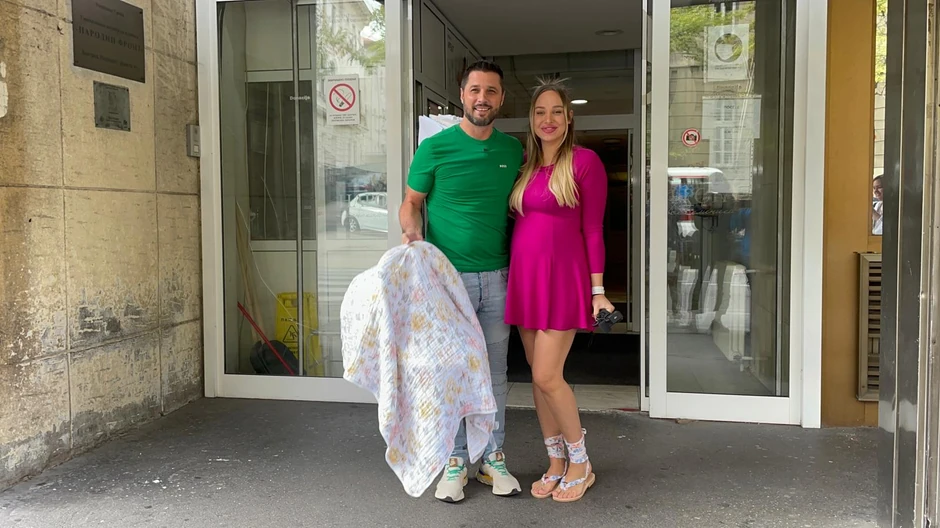 Luna Đogani izašla iz porodilišta