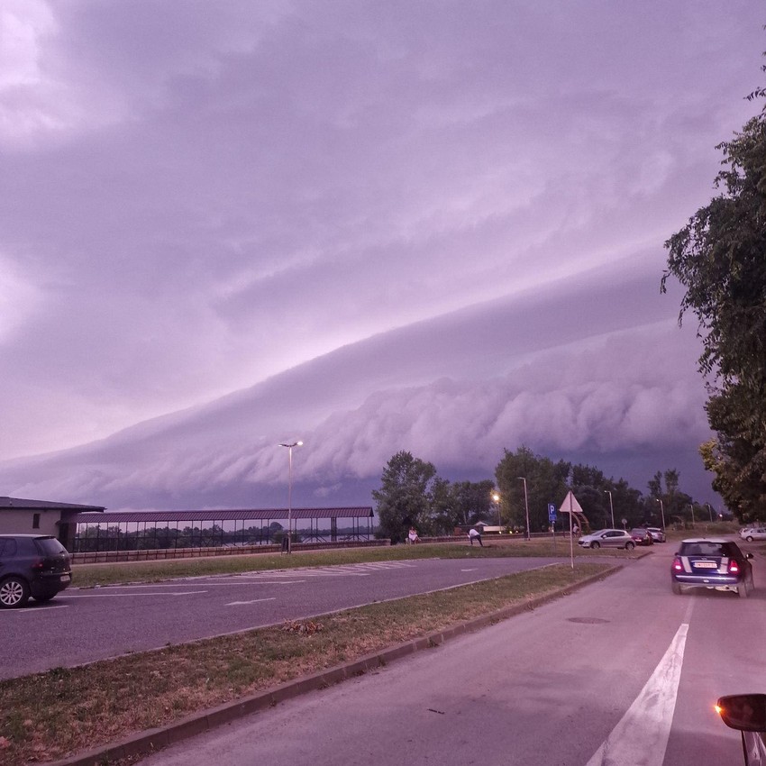 Oluja Sremska Mitrovica