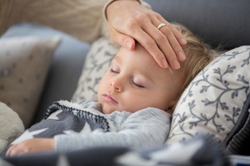 Egyre több az 5 év alatti covidos gyerek Magyarországon - a háziorvos tapasztalatai