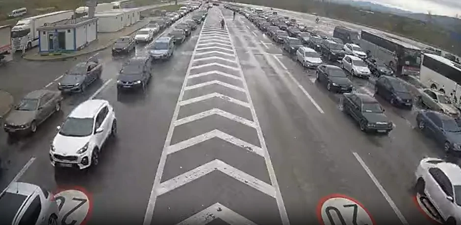 Gužva na graničnom prelazu Preševo na ulazu u Srbiju