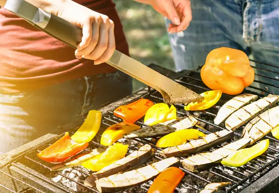 Grille gazowe  na biwak i do ogrodu — bądź gotowy na sezon grillowy