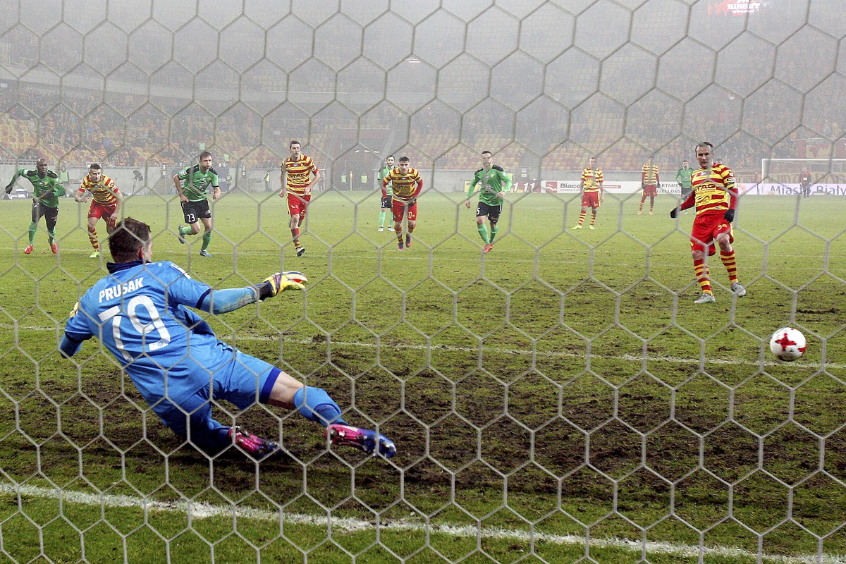 Lotto Ekstraklasa: Smuda miał czynić cuda. W Białymstoku jego drużyna doznała klęski