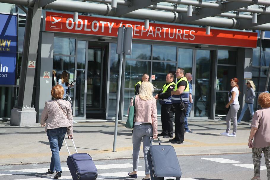 Lotnisko w Modlinie nie może pozyskać dofinansowania ze względu na sprzeciw jednego z właścicieli - PPL