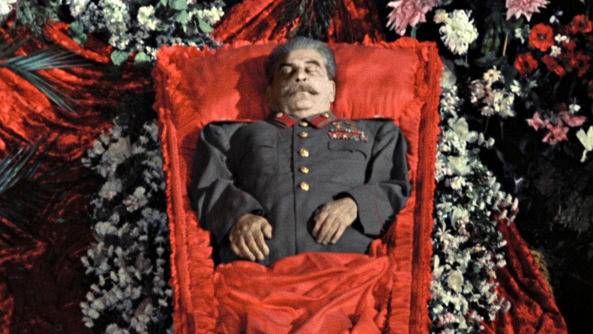 Paying last respects to Josef Stalin