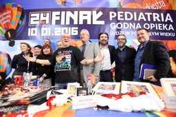 WOŚP gra po raz 24. Pieniądze przeznaczone na sprzęt dla pediatrii oraz na opiekę medyczną seniorów