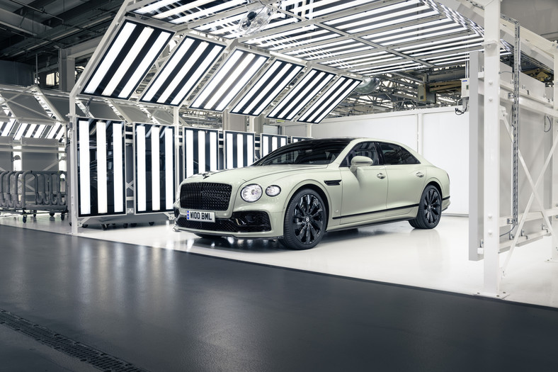 Bentley Flying Spur V8 (2021)