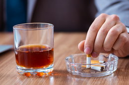 Sejm za podwyżką akcyzy na papierosy i alkohol. Projekt w komisji