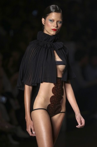 Adriana Degreas - pokaz kolekcji na brazylijskim tygodniu mody