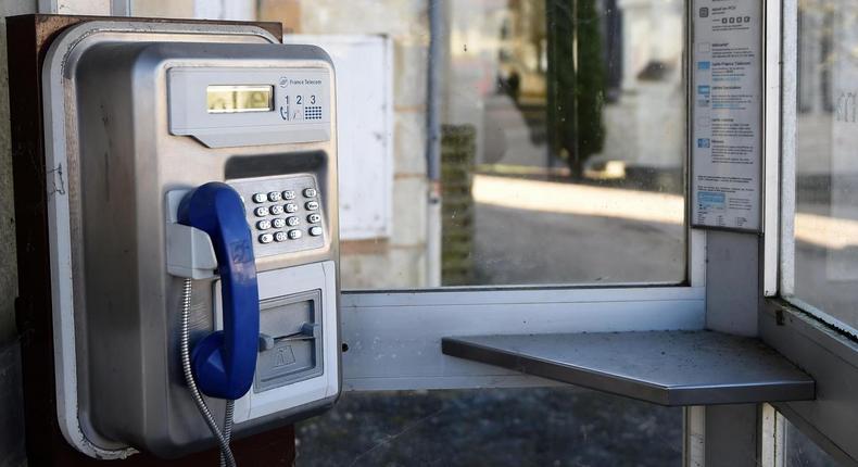 Cabine téléphonique