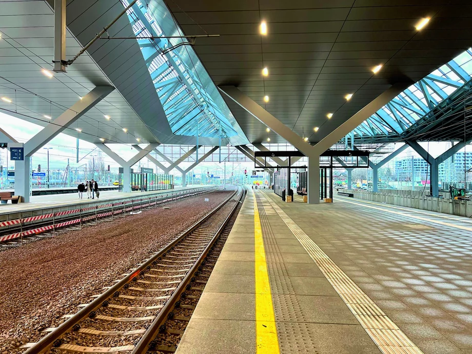 Budimex prowadzący prace na Dworcu Zachodnim zbliża się już do ich końca. To będzie dworzec o największym ruchu pociągów w Polsce.