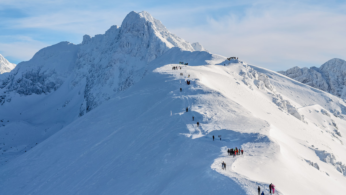 Tatry: Trzeci stopień zagrożenia lawinowego