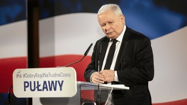 Jarosław Kaczyński zażartował. Na sali zapadła cisza [WIDEO]