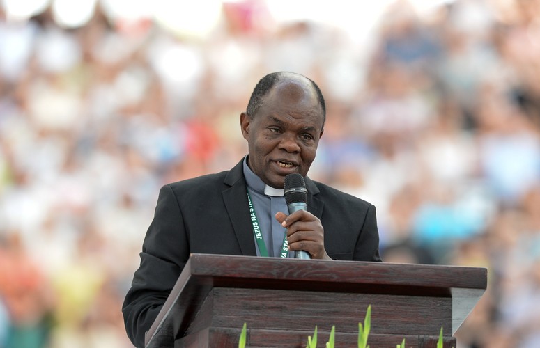 Ksiądz John Bashobora