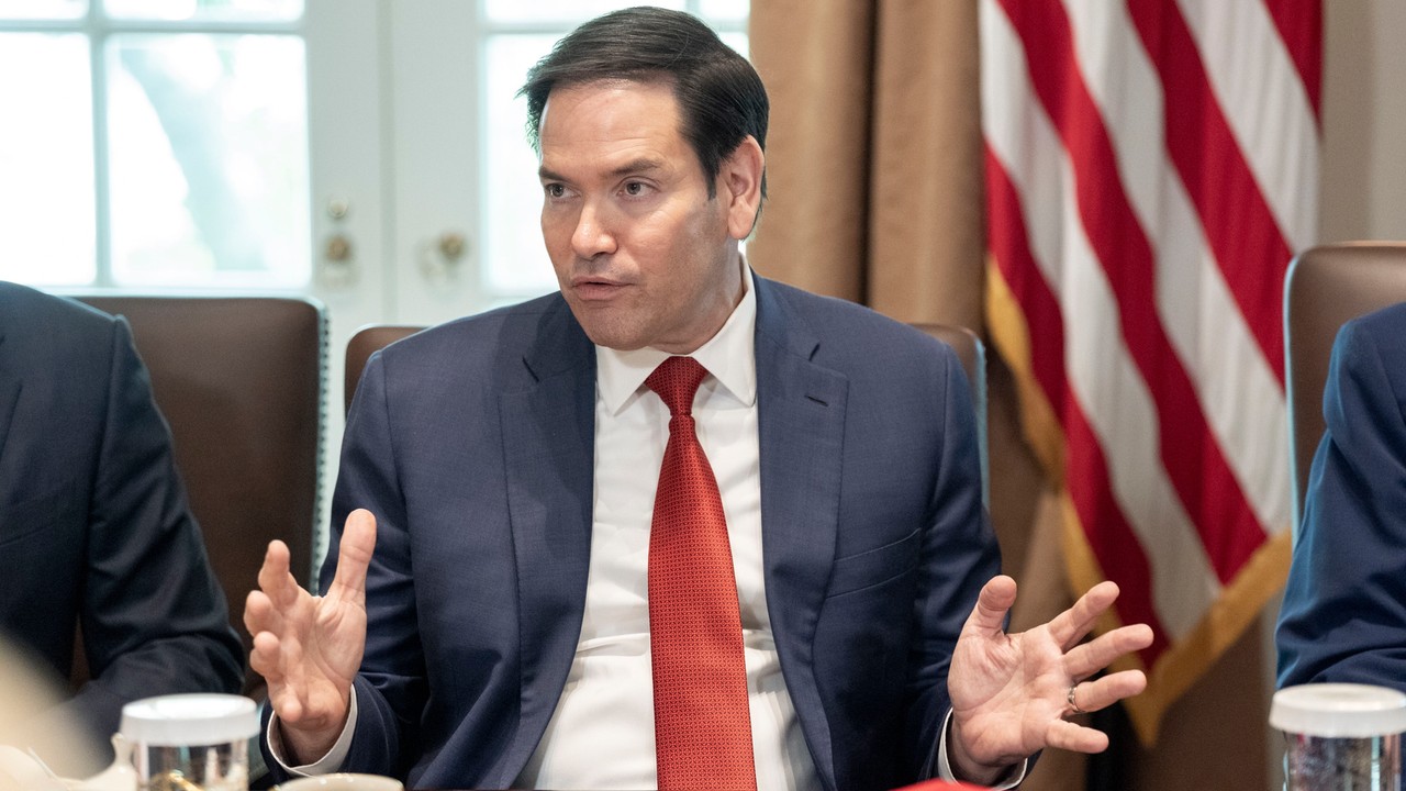 Napięcie między Indiami i Pakistanem. Stany Zjednoczone interweniują