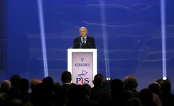 Kaczyński ponownie prezesem PiS, były głosy przeciwne. 'To dowód, że jakaś demokracja u nas jest'