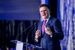 Co dalej z Szymonem Hołownią? Większość Polaków widzi go poza polityką