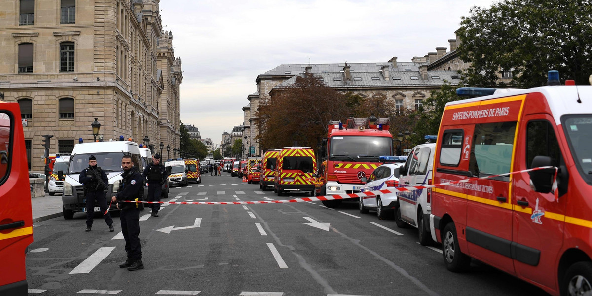 Atak nożownika na posterunku policji w Paryżu. Są ofiary