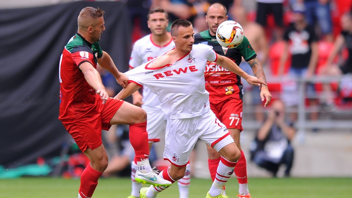 Piłkarze GKS Tychy przegrali z niemieckim 1. FC Koeln 0:1 (0:1) w niedzielnym meczu otwarcia nowego tyskiego stadionu. Jedyną bramkę zdobył Kazuki Nagasawa (45). Wcześniej, w 29. minucie, zawodnik gości Matthias Lehmann spudłował z rzutu karnego.