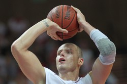 Lampe i Caja Laboral wciąż walczą w Eurolidze