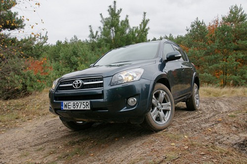 Toyota RAV4 2.2 D-cat 180 X - Po pierwsze: Nie przepłacaj!