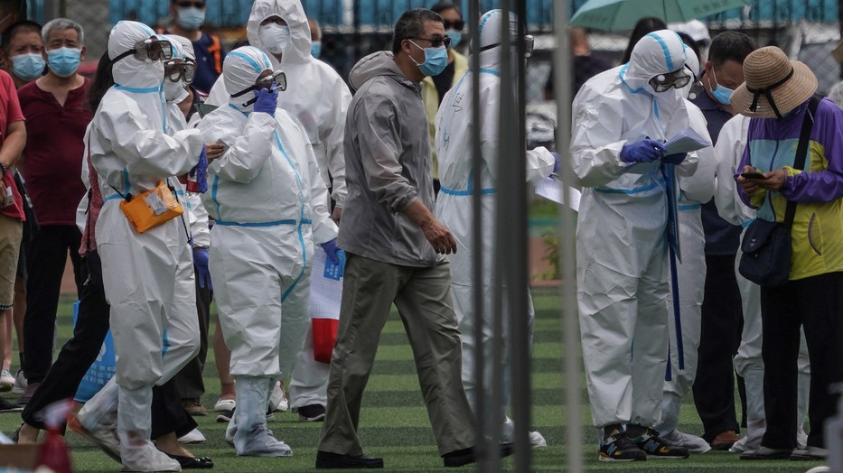 Pekingben újra járványellenes intézkedéseket vezettek be és a gyors reagálás működött. / Fotó: MTI/EPA