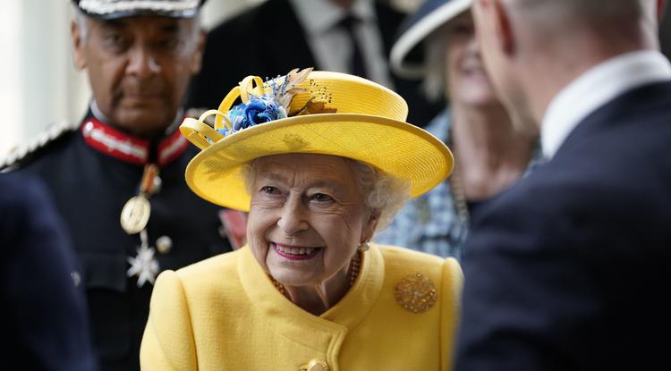 Erzsébet királynő sminkelési szokásai, kedvenc szépségápolási termékei. Fotó: Northfoto