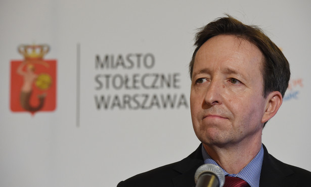 Wiceprezydent Warszawy Witold Pahl powiedział, że z uwagi na konieczność jak najszybszego przekazania opinii publicznej informacji nt. prawidłowości postępowań reprywatyzacyjnych, zakres zamówienia publicznego, który pojawi się w piątek na miejskich stronach internetowych, będzie dotyczył "szczególnie newralgicznego z punktu widzenia interesu miasta obszaru, dawnej gminy Centrum, czyli Śródmieścia"