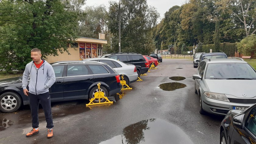 Dramat mieszkańców Woli. Nie mamy gdzie parkować!