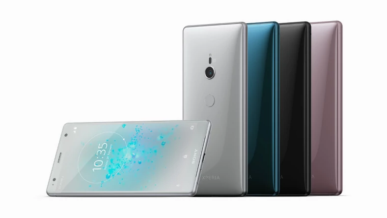 Flagowy smartfon Sony to bardzo mocny sprzęt o nieco przestarzałej już stylistyce frontu urządzenia