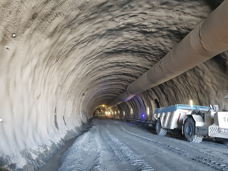 Tunel na Dolnym Śląsku między Bolkowem a Kamienną Górą