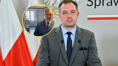 Afera z youtuberami. Minister pokazuje celę, do której mogą trafić skazani za pedofilię