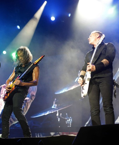 Kirk Hammett i James Hetfield podczas koncertu w Asuncion w Paragwaju