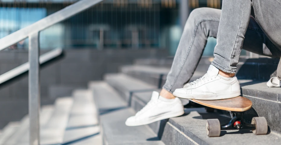 Jakie sneakersy męskie wybrać? Przegląd modeli na wiosnę-lato 2021