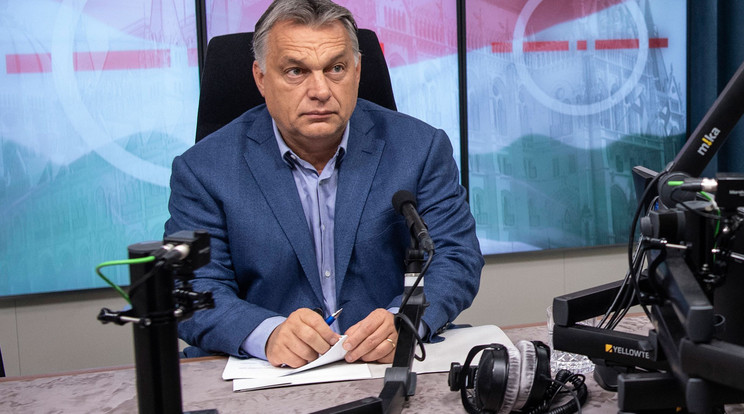 Orbán Viktor a Kossuth rádióban / MTI Fotó: Szigetváry Zsolt