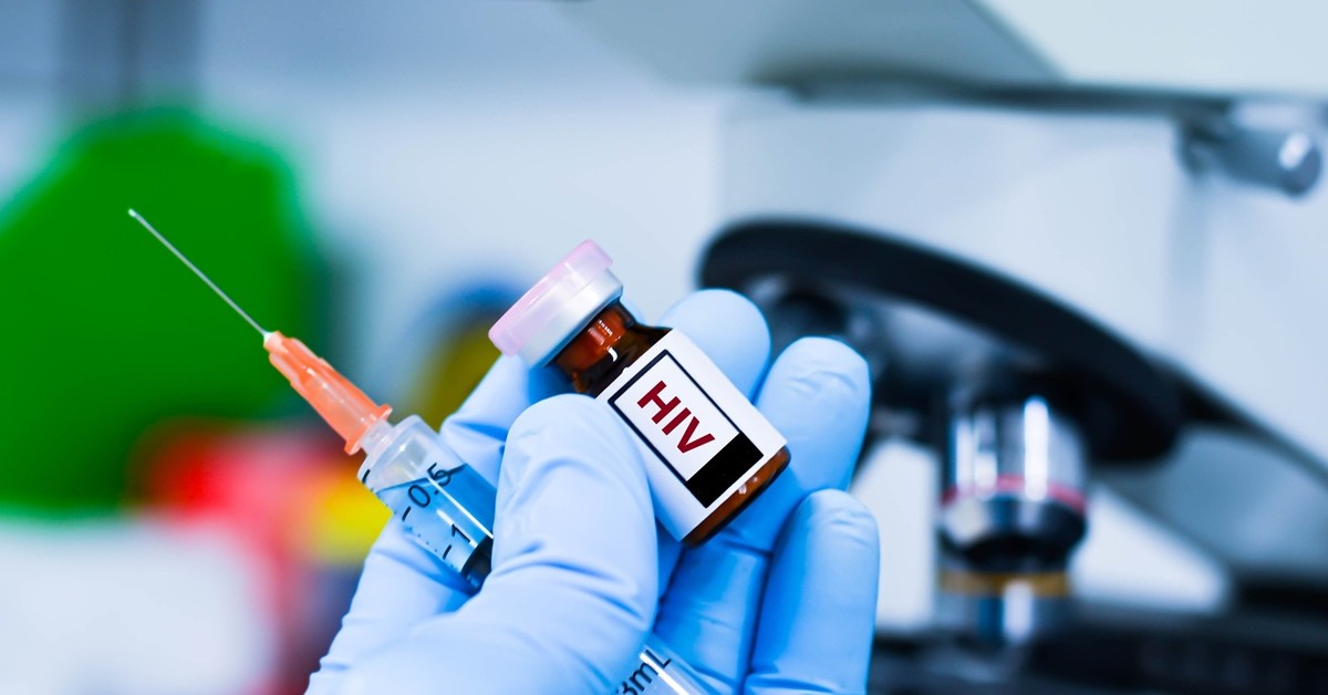 Z laboratorium do apteki. Jak powstają współczesne leki i czemu to tyle trwa