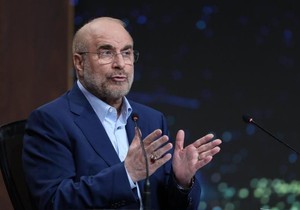 Mohamed Bager Galibaf, predsedavajući iranskog parlamenta, nalazi se u Islamabadu zbog razgovora sa američkim zvaničnicima (arhivska fotografija) | Foto: EPA