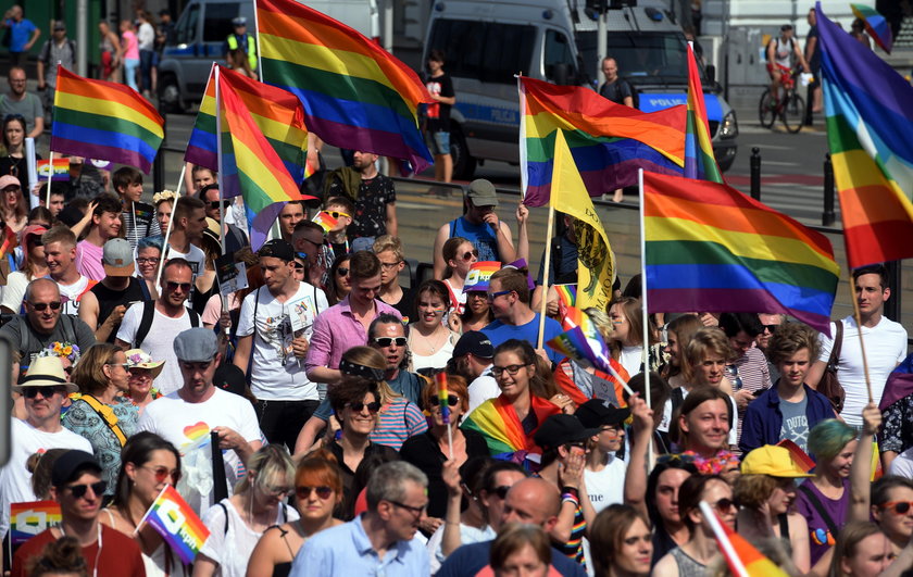 Prezes nawet nie wie, że finansowo pomógł LGBT