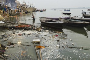 Contaminating Ganges of Varansi, India.