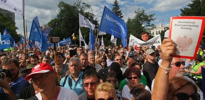 Naukowiec ukarany. Za słowa o "strzelaniu do tego bydła"