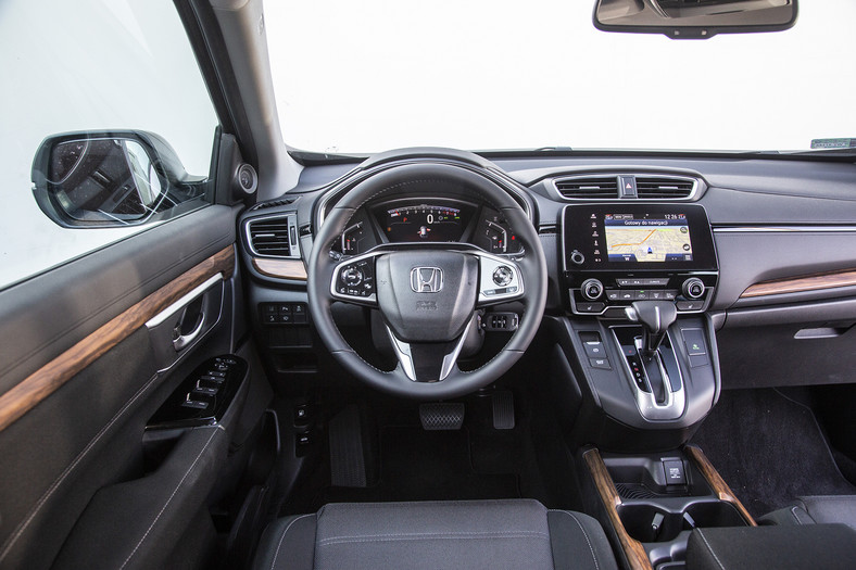 Honda CR-V 1.5 VTEC Turbo CVT - dużo miejsca i dobre prowadzenie