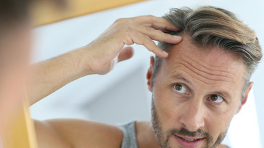 Jak zagęścić włosy? Kilka sposobów, które musisz sprawdzić