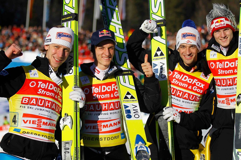 Germany, OBERSTDORF, 2011-02-06T145521Z_01_DOM01_RTRIDSP_3_SKI-JUMPING.jpg