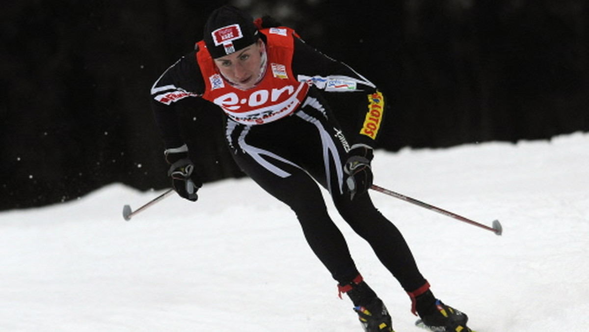 Zwycięstwem Justyny Kowalczyk zakończył się bieg łączony (7,5 km techniką klasyczną + 7,5 km techniką dowolną) narciarskiego Pucharu Świata, który w sobotę odbył się w kanadyjskim Whistler.