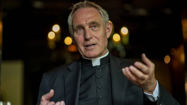 Watykan: abp Gaenswein nie został urlopowany
