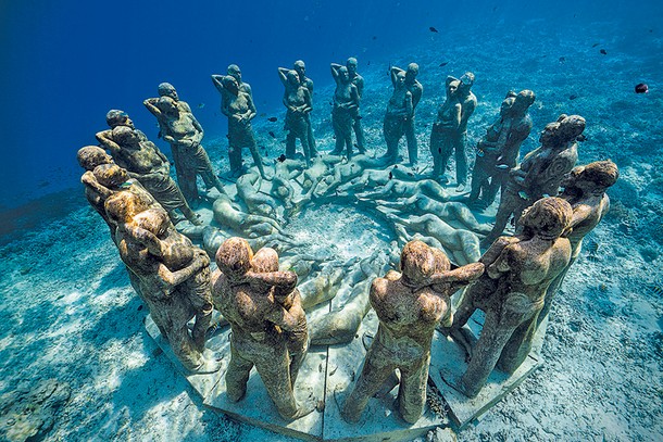 An Underwater Art World That’s Helping to Save Our Oceans