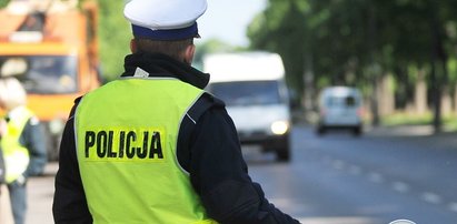 Zawiadomił policję, że prowadzi pod wpływem narkotyków