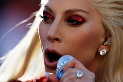 Ariana Grande, Elton John i grupa BlackPink nagrali piosenki z Lady Gagą