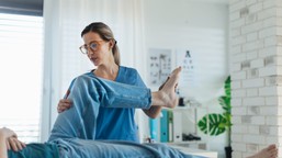 kto-ma-prawo-do-rehabilitacji-na-nfz-poza-kolejnoscia