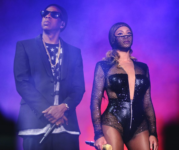 Beyoncé i Jay Z podczas występu w ramach 'On The Run Tour'