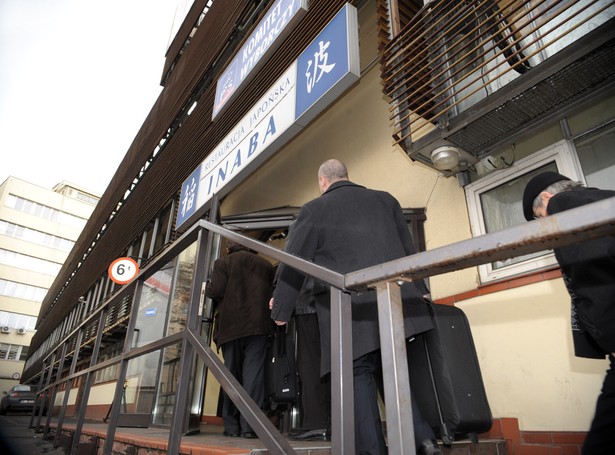 PiS walczy o parking przed swoją siedzibą